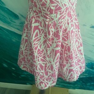 Lily Pulitzer Pink and White Strapless dress size 14.  pocket and lined.